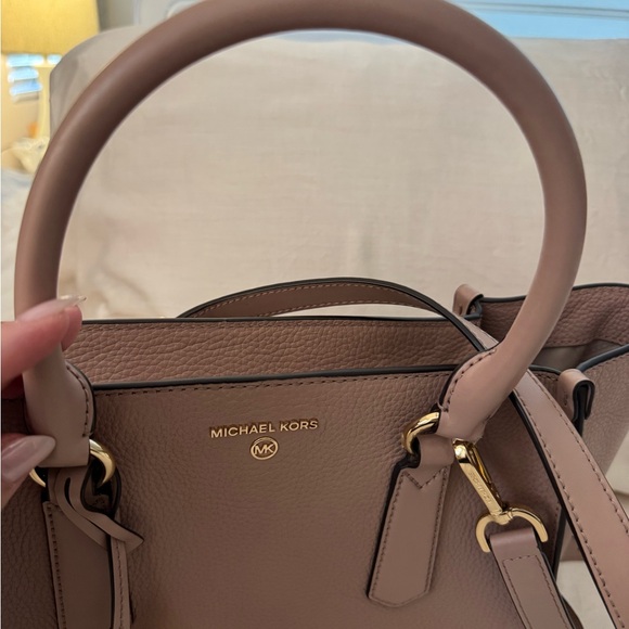 Michael Kors Blush Nude Pink Leather Tote Shoulder Bag - Picture 6 of 16